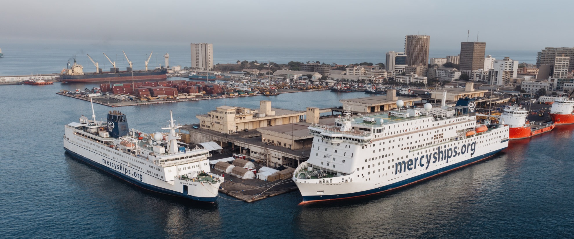 Mercy Ships - AFM og GLM Darkar